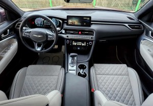 Genesis G70