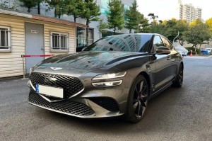 Genesis G70
