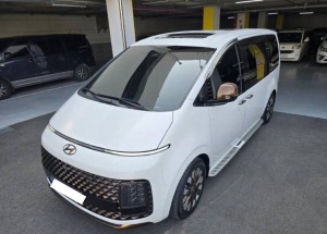 Hyundai Staria