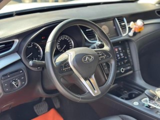 Infiniti QX50