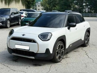 MINI Aceman
