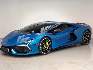 Lamborghini Revuelto
