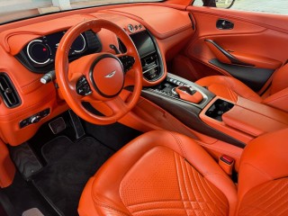 Aston Martin DBX