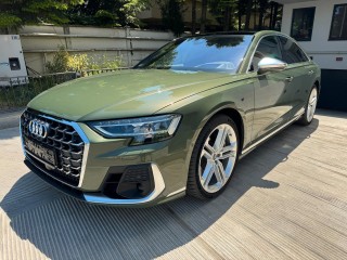 Audi S8