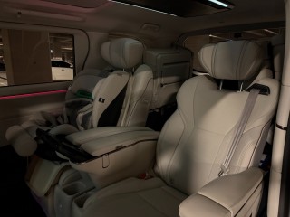 Lexus LM500h