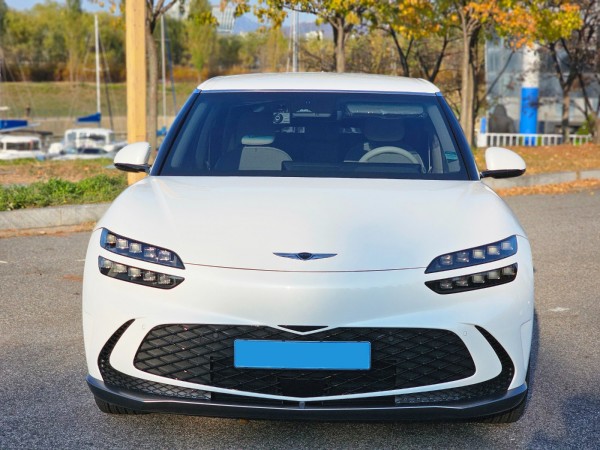 Genesis GV60