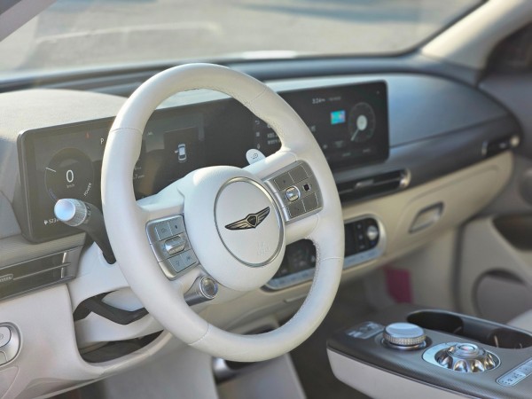 Genesis GV60