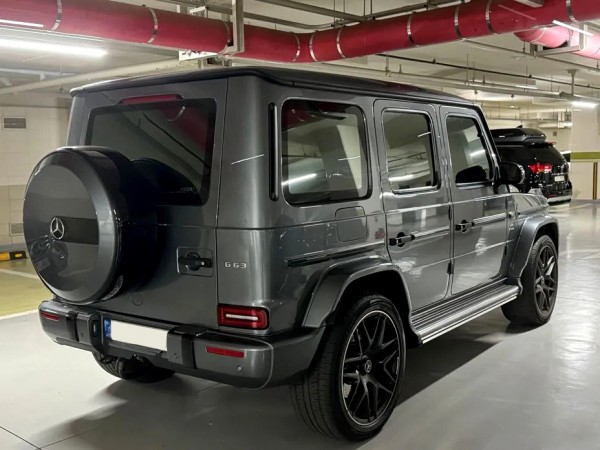 Mercedes-Benz G-Class