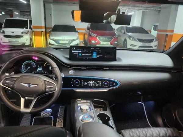 Genesis GV70