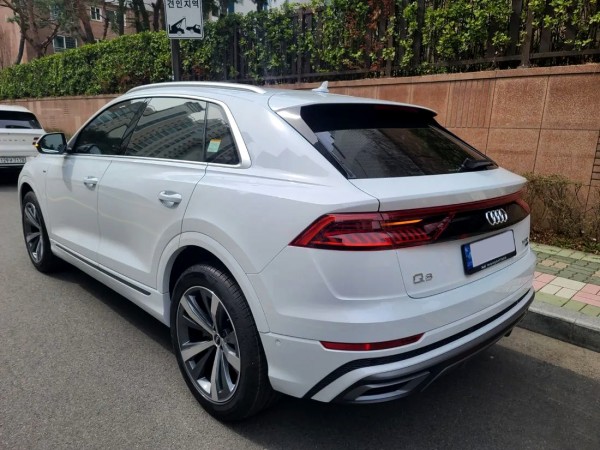 Audi Q8