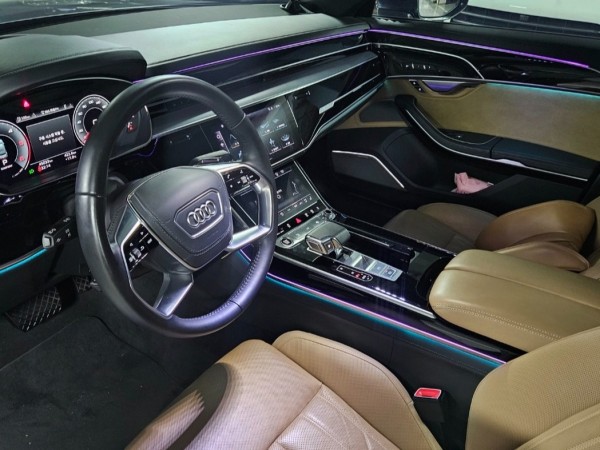 Audi A8