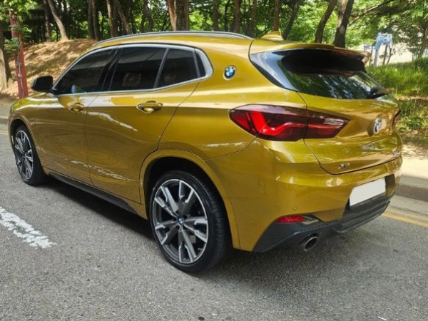 BMW X2