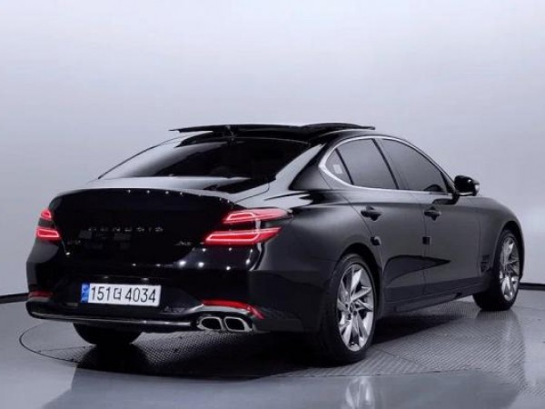 Genesis G70