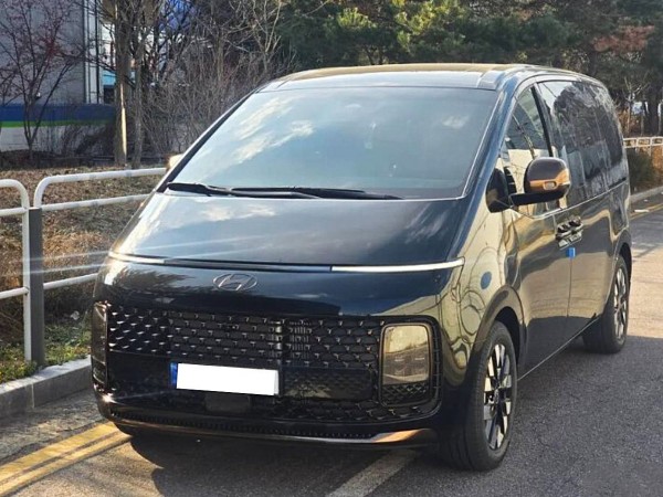 Hyundai Staria