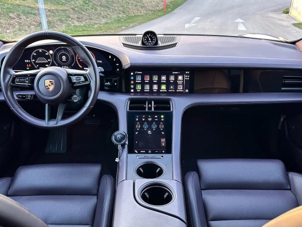Porsche Taycan