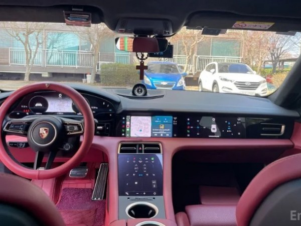 Porsche Taycan