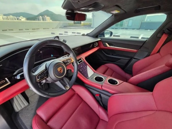 Porsche Taycan