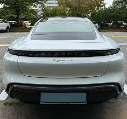 Porsche Taycan