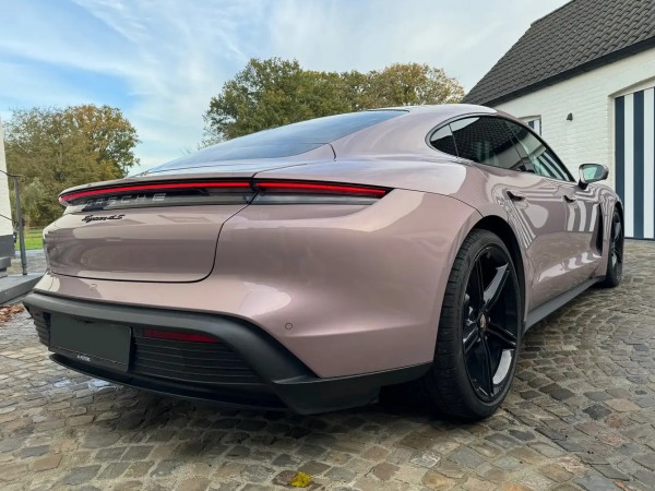 Porsche Taycan