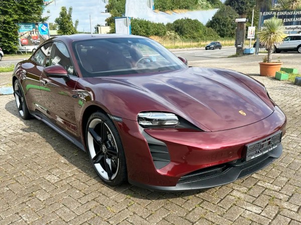 Porsche Taycan