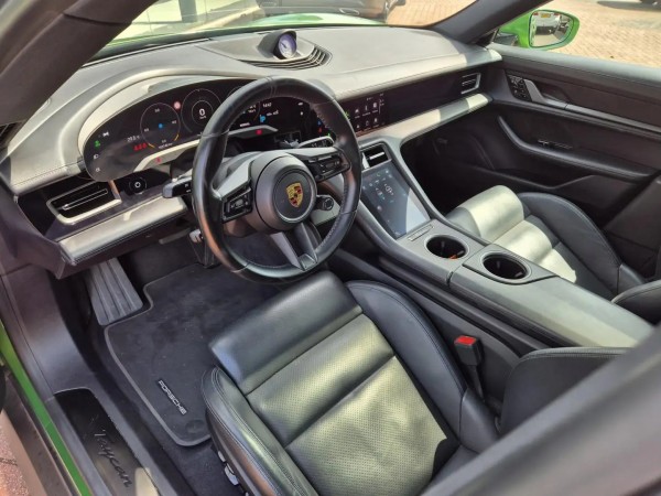 Porsche Taycan