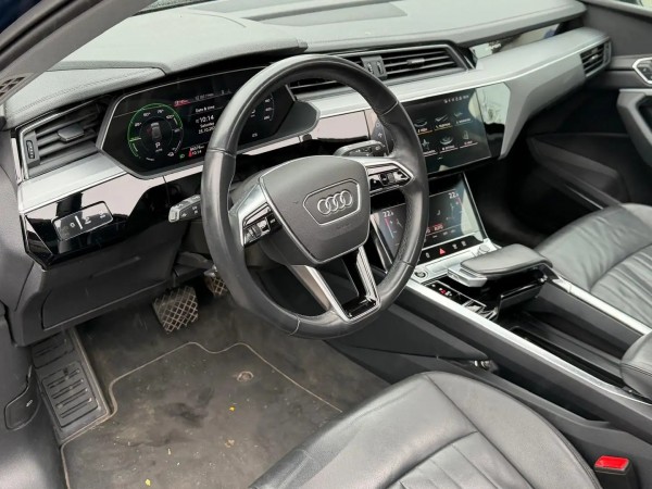 Audi e-tron