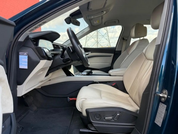Audi e-tron