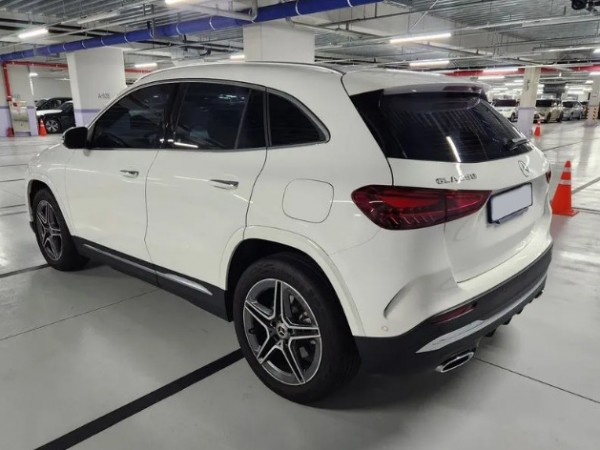 Mercedes-Benz GLA-Class