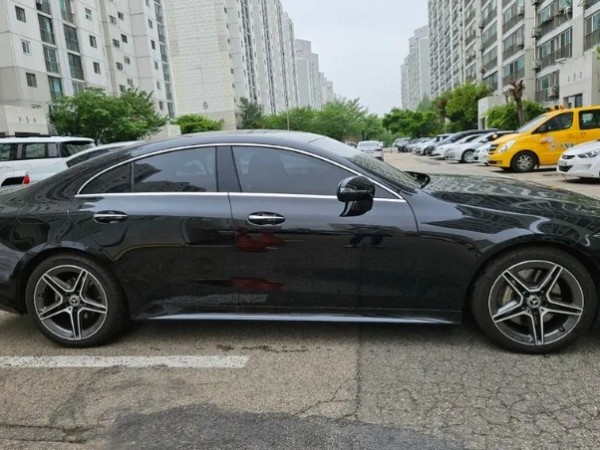 Mercedes-Benz CLS-Class