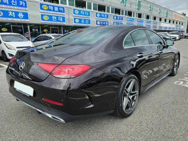 Mercedes-Benz CLS-Class