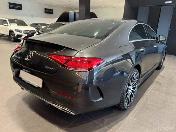 Mercedes-Benz CLS-Class