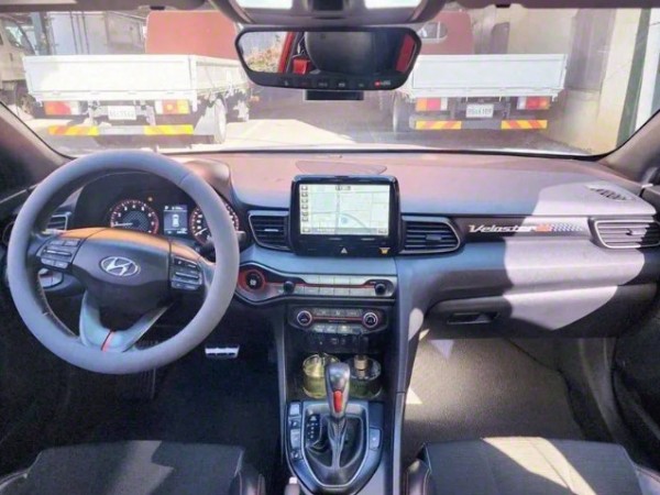 Hyundai Veloster