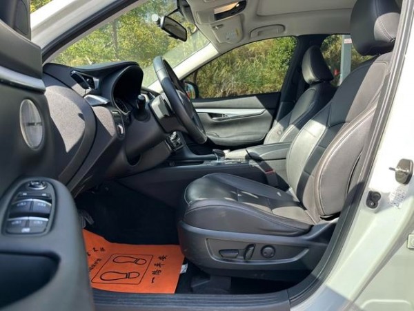 Infiniti QX50