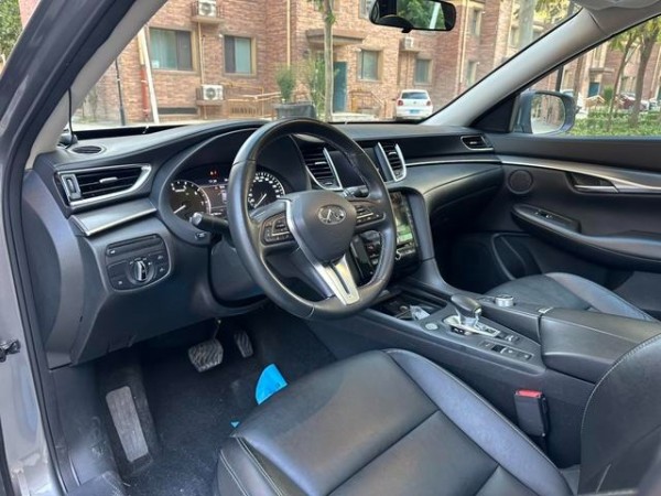 Infiniti QX50
