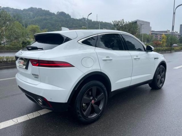 Jaguar E-Pace
