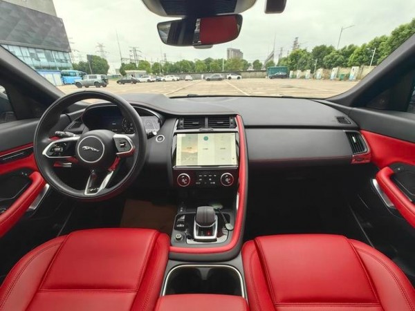 Jaguar E-Pace