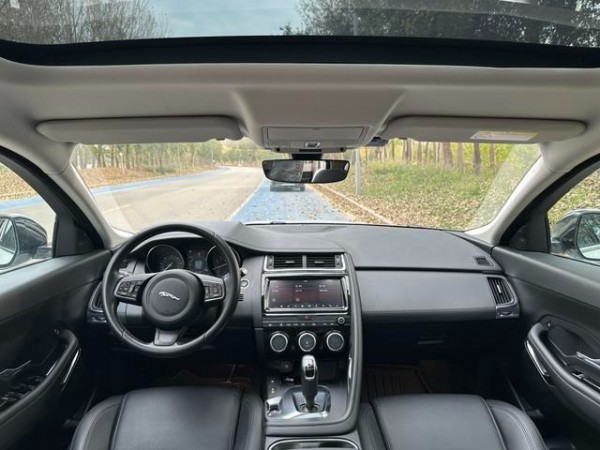 Jaguar E-Pace