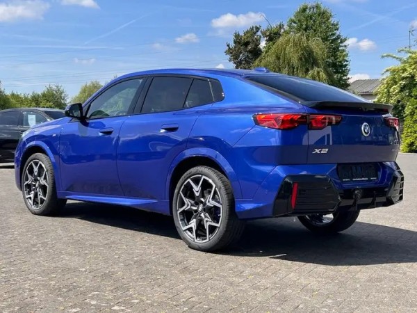 BMW X2