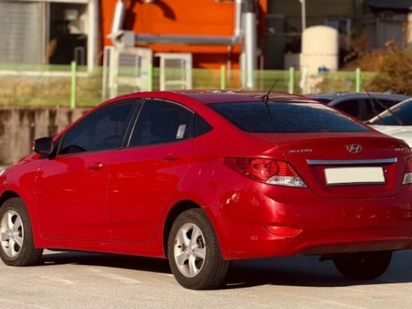 Hyundai Accent