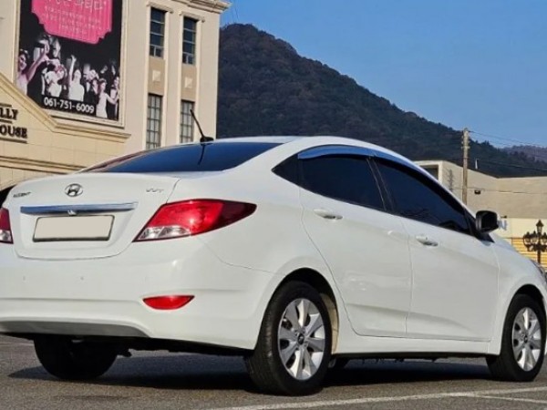 Hyundai Accent