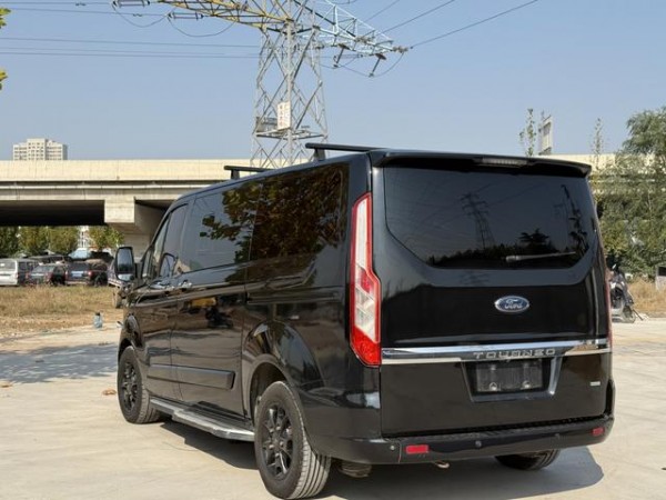 Ford Tourneo