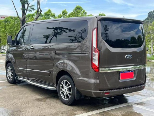 Ford Tourneo