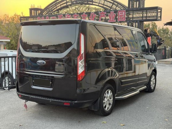 Ford Tourneo