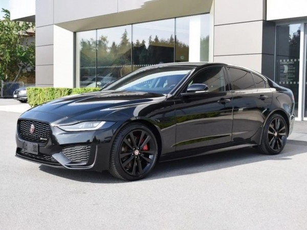 Jaguar XE