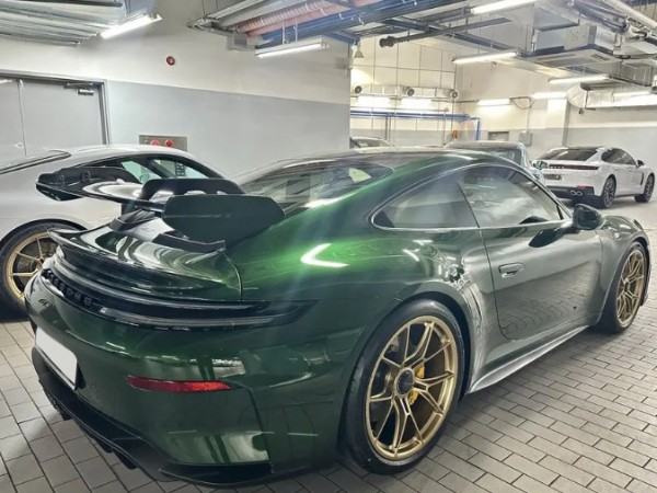 Porsche 911