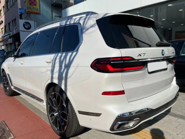 BMW X7