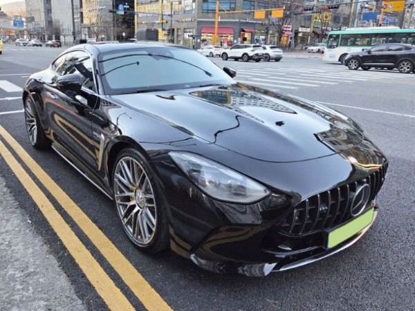 Mercedes-Benz AMG GT