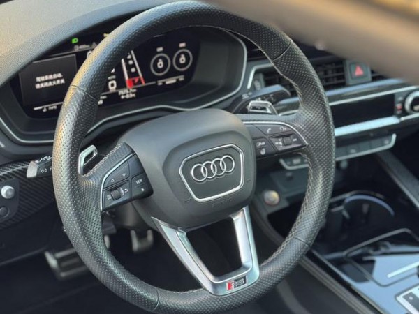 Audi RS5