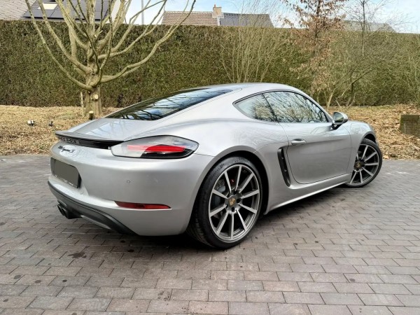 Porsche Cayman