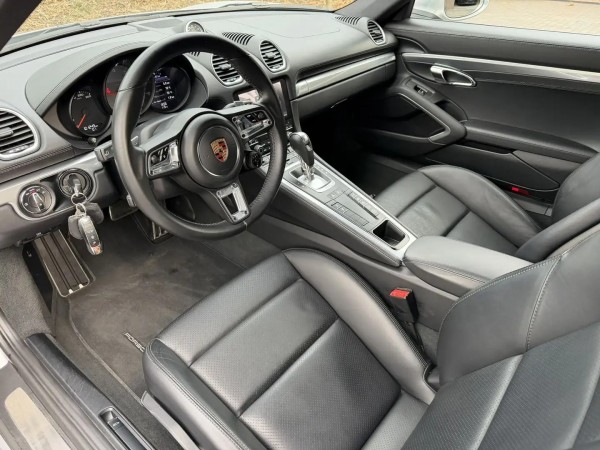 Porsche Cayman